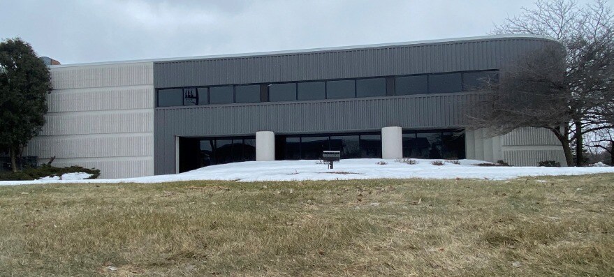 More Photos Of 6601-6671 W Mill Rd, Milwaukee Unknown For Lease