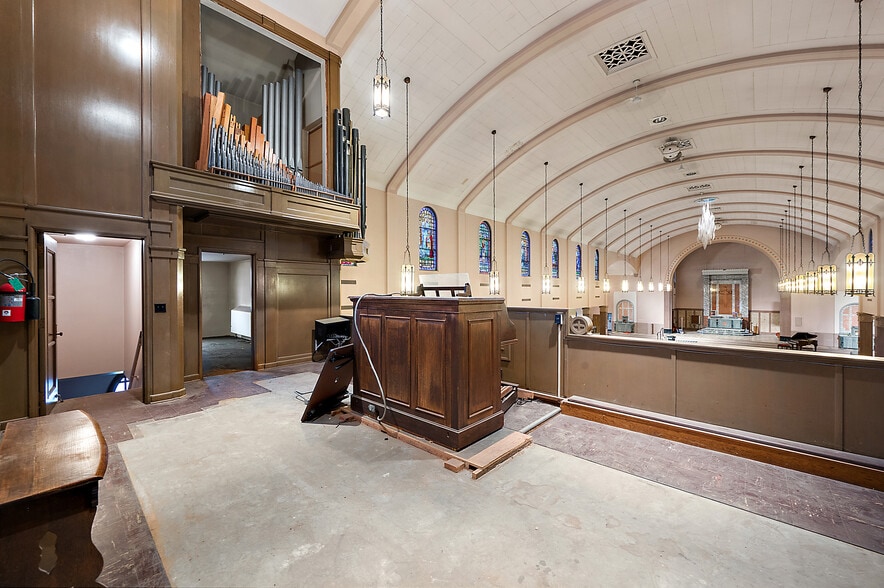 More Photos Of 22201 Woodward Ave, Ferndale Religious Facility For Sale