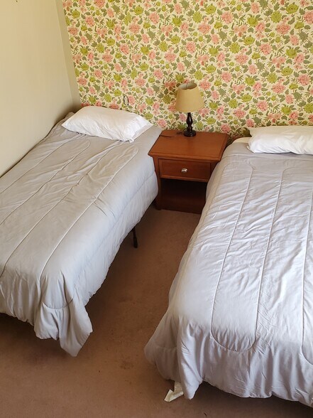 More Photos Of 400 W Victor Ave, Victor Hotel For Sale