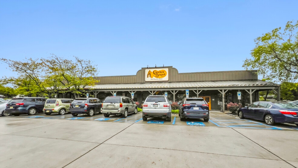 More Photos Of 14 Frontage Rd, Clinton Restaurant For Sale