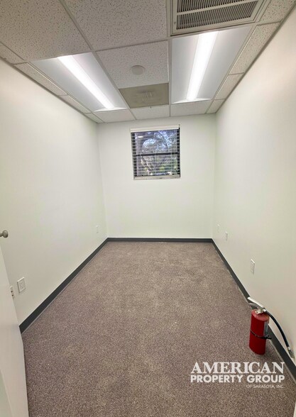 More Photos Of 410 4th Ave E, Bradenton Medical For Lease