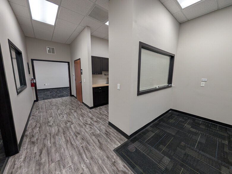 More Photos Of 12276 San Jose Blvd, Jacksonville Medical For Lease