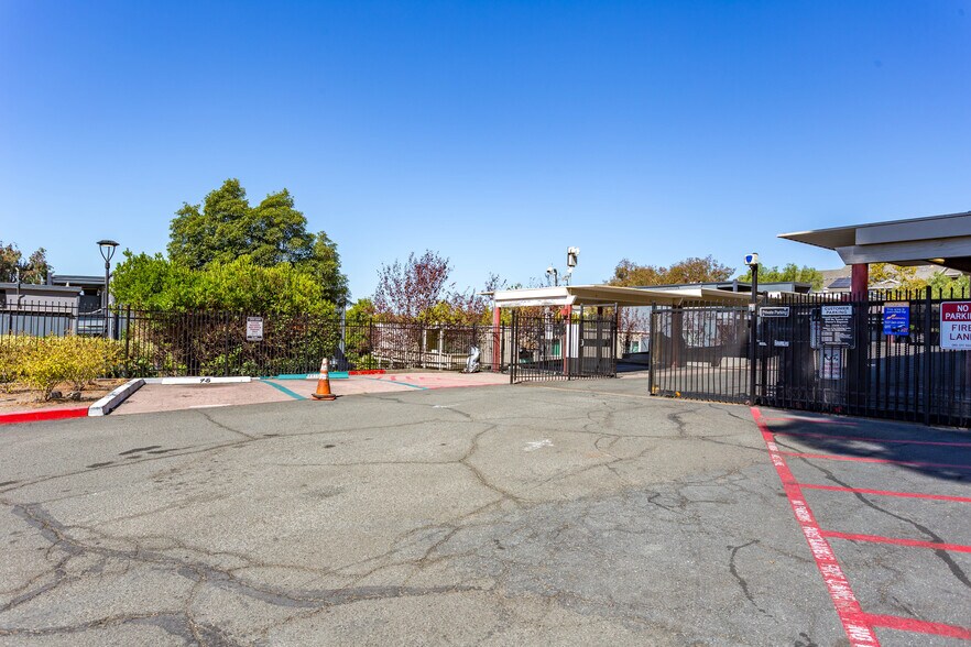More Photos Of 201 Avian Dr, Vallejo Apartments For Sale