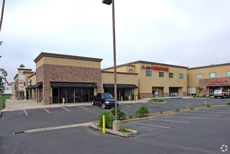 Primary Photo Of 8266-8286 Miramar Rd, San Diego Showroom For Lease
