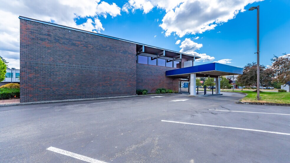 More Photos Of 8801 S Tacoma Way, Tacoma Freestanding For Lease