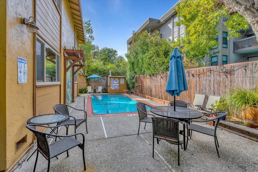More Photos Of 331 Poe St, Palo Alto Apartments For Sale