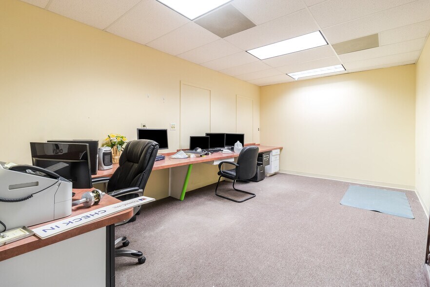 More Photos Of 2511 Salem Church Rd, Fredericksburg Medical For Sale