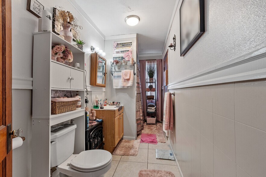 More Photos Of 13 Groton Pl, Worcester Apartments For Sale