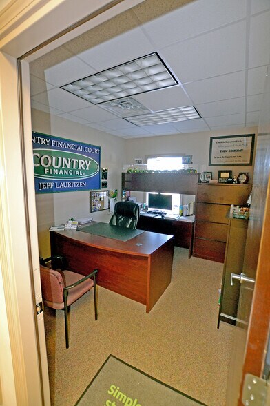 More Photos Of 3001 Godfrey Rd, Godfrey Office For Lease