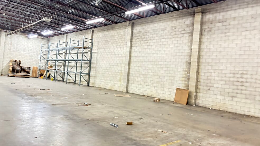More Photos Of 3074 84th Ln NE, Blaine Manufacturing For Lease