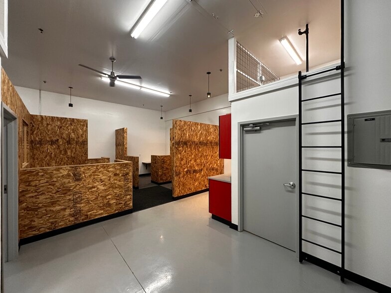 More Photos Of 1225 Blue Spruce Dr, Fort Collins Warehouse For Lease