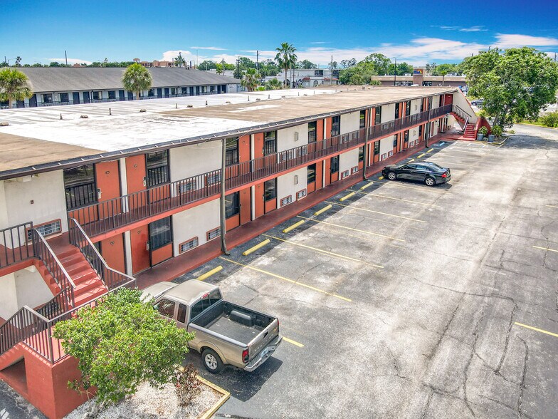 More Photos Of 4121 W Vine St, Kissimmee Hospitality For Sale
