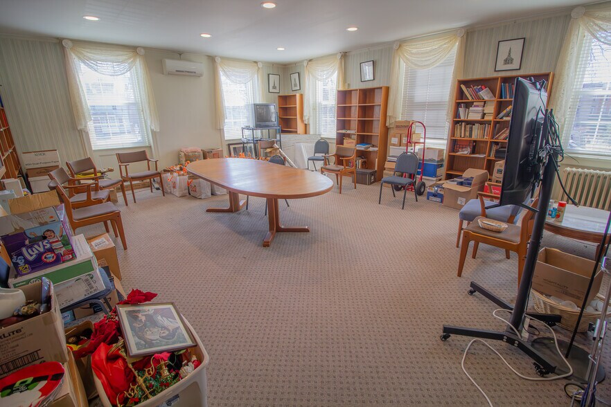 More Photos Of 181 Western ave, Albany Religious Facility For Sale