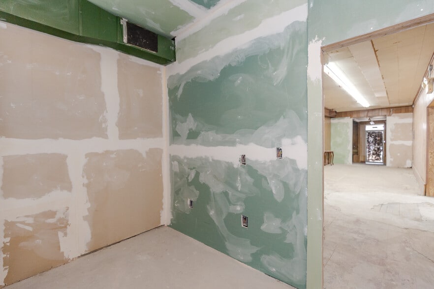 More Photos Of 1243 Main St, West Warwick General Retail For Sale