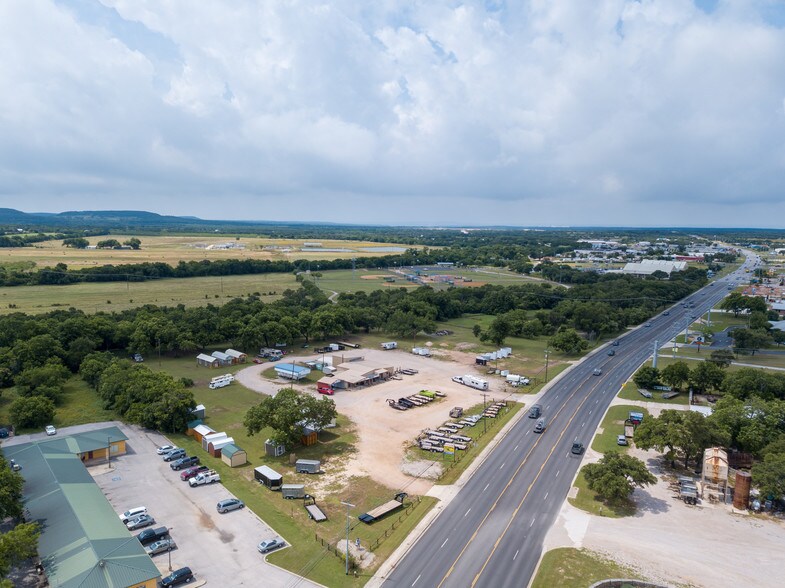 More Photos Of 1107 S Water St, Burnet Land For Sale