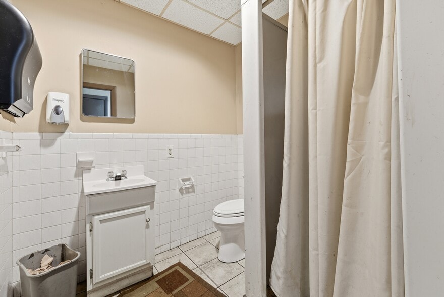 More Photos Of 330 Fuller Rd, Chicopee Distribution For Sale