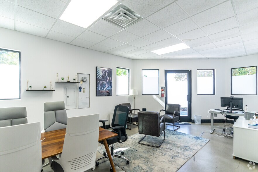 More Photos Of 3951 Higuera St, Culver City Loft Creative Space For Sale