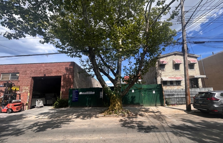 More Photos Of 1811 126th St, College Point Land For Sale