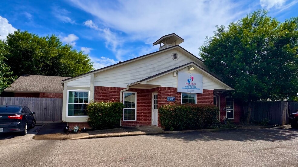 Primary Photo Of 13233 W Little York Rd, Houston Daycare Center For Lease