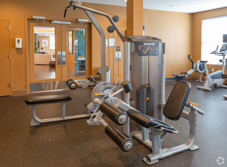 More Photos Of 56 Broad St, Bloomfield Apartments For Lease