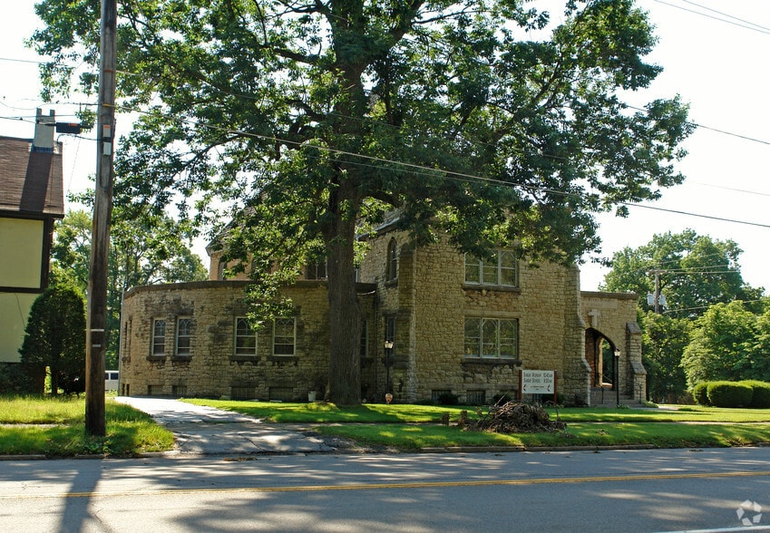 More Photos Of 1205 Elm St, Youngstown Religious Facility For Sale