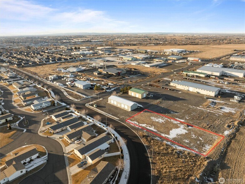 More Photos Of 221 S Hamilton Rd, Moses Lake Land For Lease