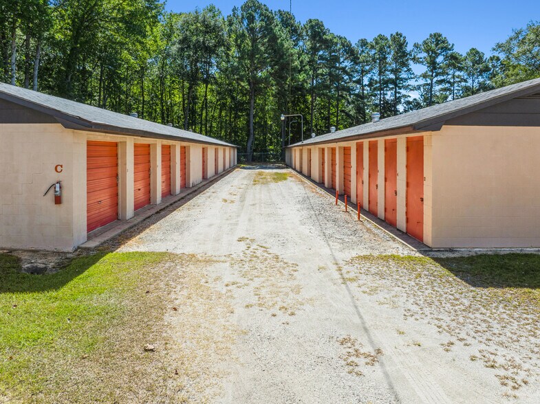 More Photos Of 1007 E US 74 Hwy, Hamlet Specialty For Sale