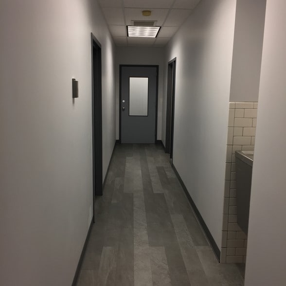 More Photos Of 410 Elgin Ave, Forest Park Office For Lease