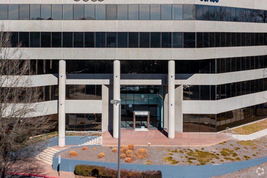 More Photos Of 5665 New Northside Dr NW, Atlanta Office For Lease
