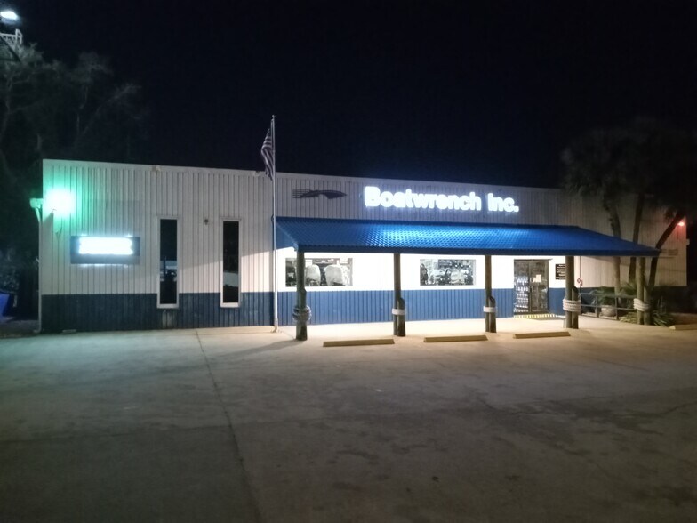 More Photos Of 720 N US 17-92 Hwy, Longwood Light Manufacturing For Sale