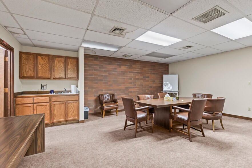 More Photos Of 411-413 N 2nd St, Yakima Office For Sale