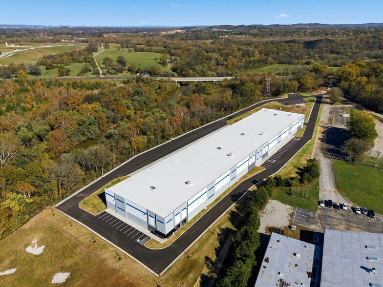 More Photos Of 100 Spontex Dr, Columbia Warehouse For Lease