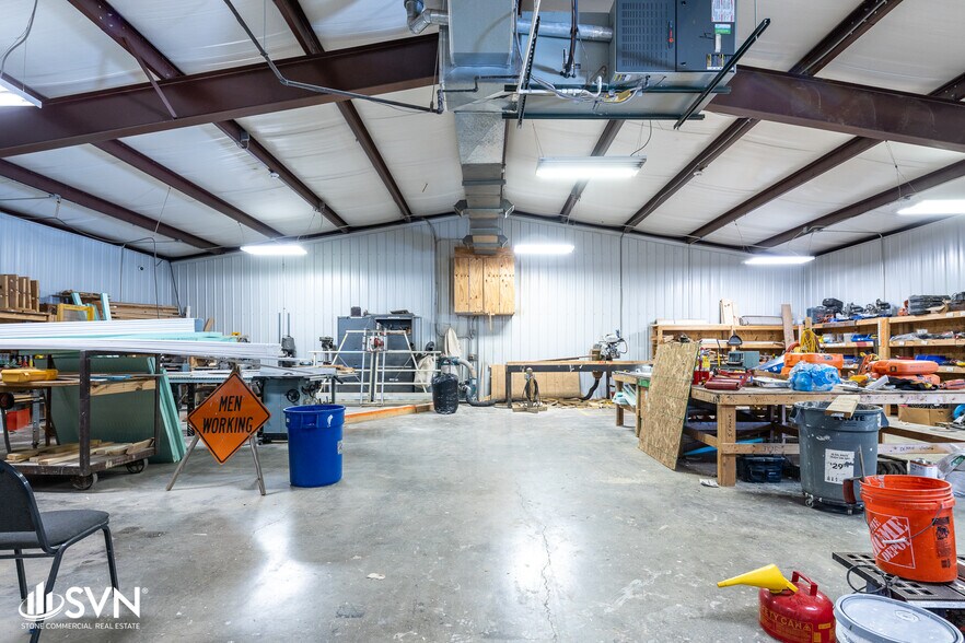 More Photos Of 700 E Loudon Ave, Lexington Manufacturing For Sale
