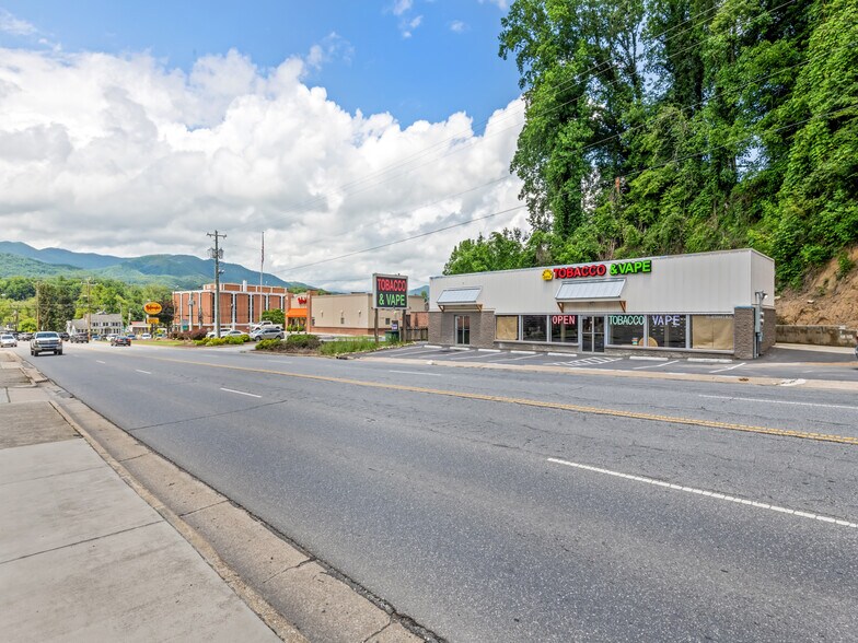 More Photos Of 101 Veterans Blvd, Bryson City Office For Lease