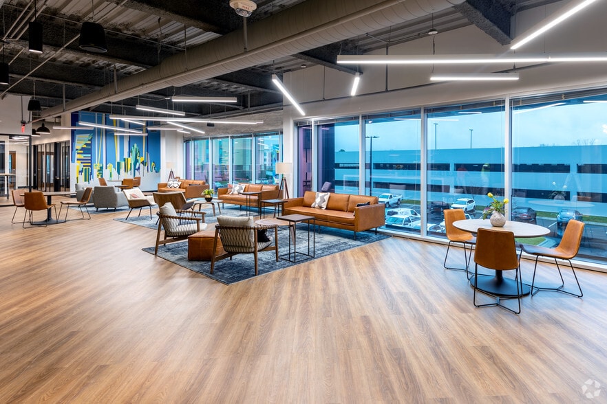 More Photos Of 3540 Toringdon Way, Charlotte Coworking Space