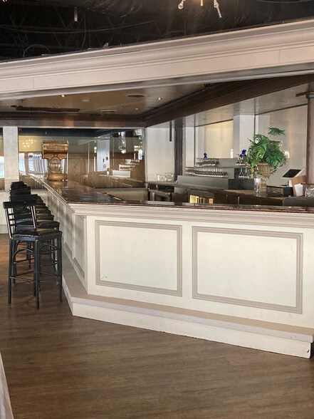 More Photos Of 2192 Niagara St, Buffalo Restaurant For Sale