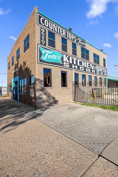 More Photos Of 18 N Klein Ave, Oklahoma City Freestanding For Lease