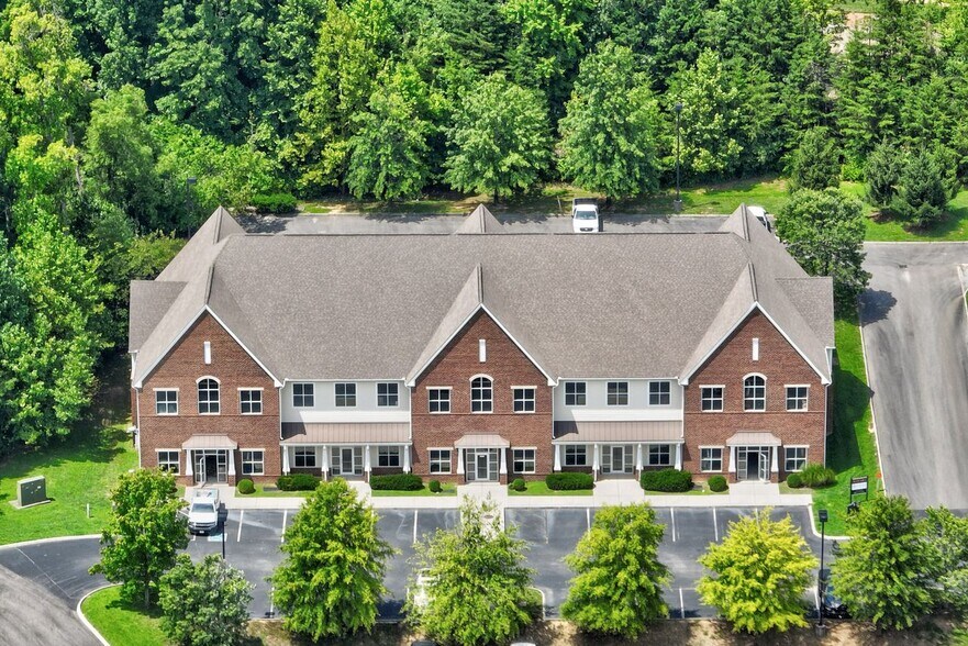 Primary Photo Of 1750 Commons Point Dr, Knoxville Medical For Lease