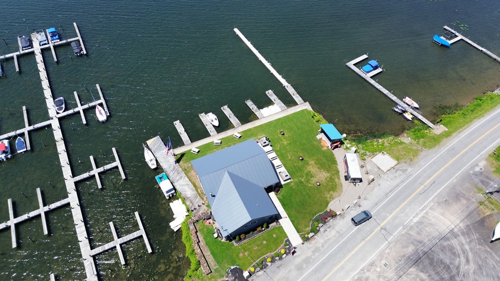 More Photos Of 7147 Lake Bluff Rd, Wolcott Restaurant For Sale