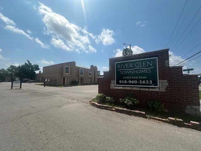 More Photos Of 1301-1379 E 63rd St, Tulsa Apartments For Sale