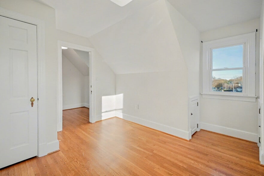 More Photos Of 4412 Lafayette Blvd, Fredericksburg Loft Creative Space For Lease