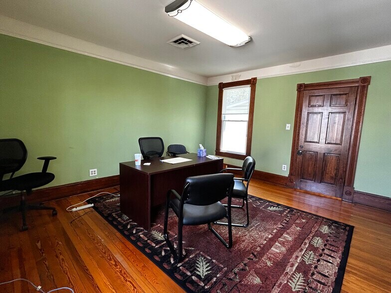 More Photos Of 609 S Main St, Culpeper Office Residential For Sale
