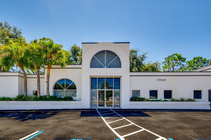 More Photos Of 13540 Walsingham Rd, Largo Medical For Sale