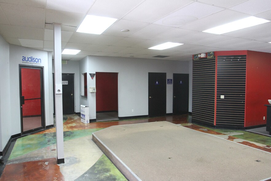 More Photos Of 1225 Broadway, El Cajon Storefront Retail Office For Lease