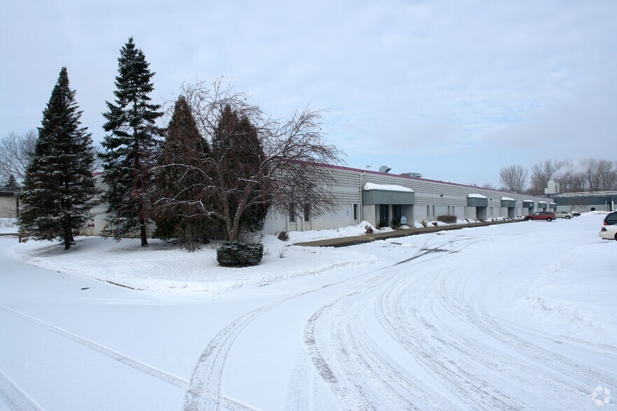 More Photos Of 5250 W 73rd St, Edina Warehouse For Lease
