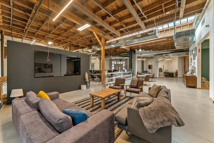 More Photos Of 308-312 S Alameda St, Los Angeles Office For Lease