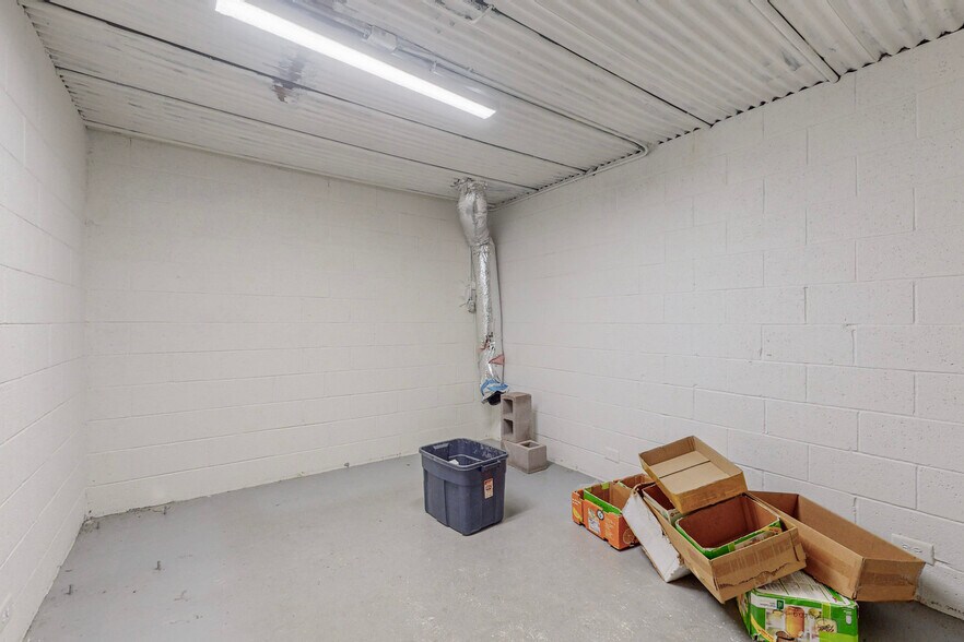More Photos Of 1823 Commercial St NE, Albuquerque Warehouse For Sale