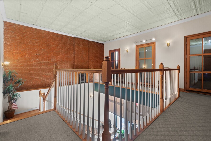 More Photos Of 103 E Main St, New Iberia Loft Creative Space For Sale