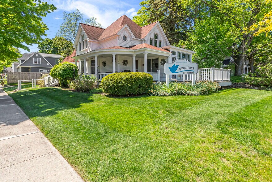More Photos Of 601 W Front St, Traverse City Specialty For Sale