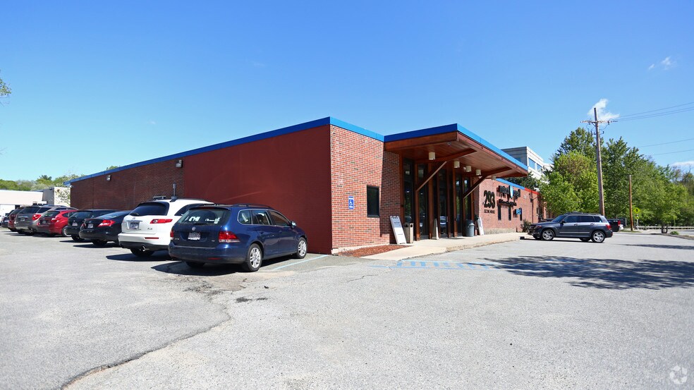 More Photos Of 283-293 Second Ave, Waltham Flex For Sale